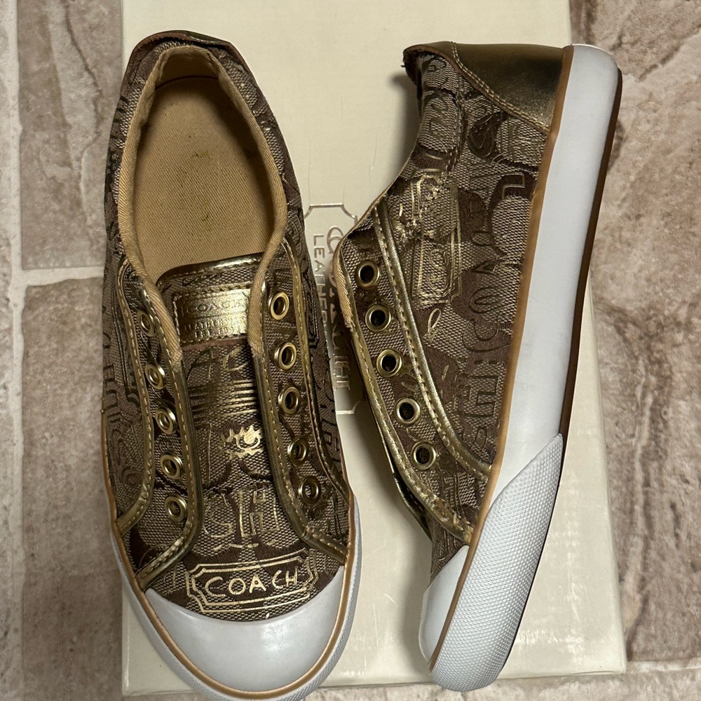 Ladies Coach shoes size 5